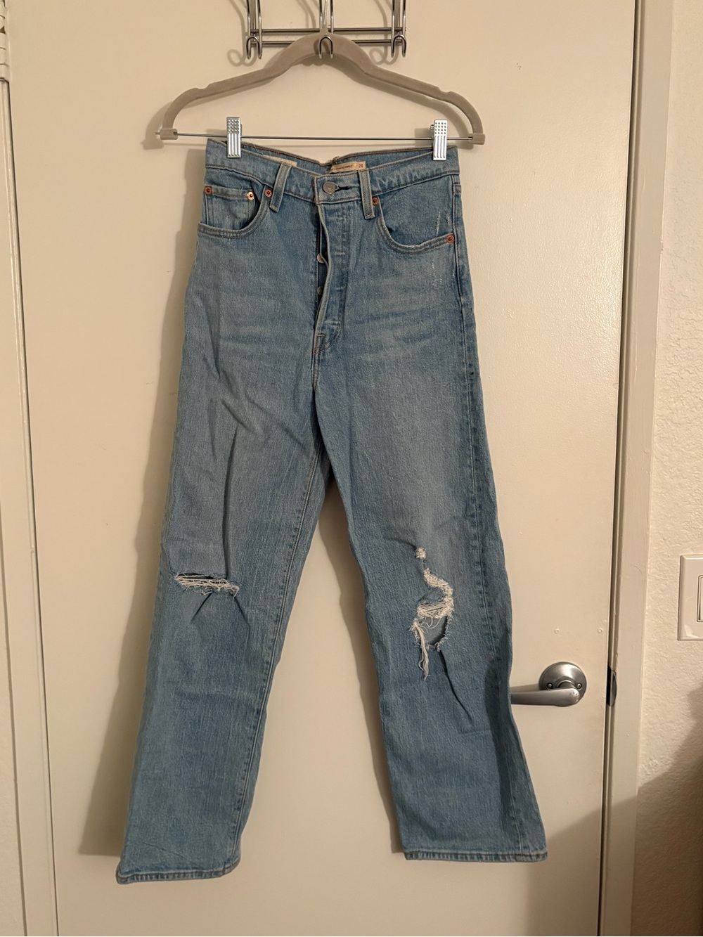 Levis Premium Light Wash Distressed Straight-Leg Jeans